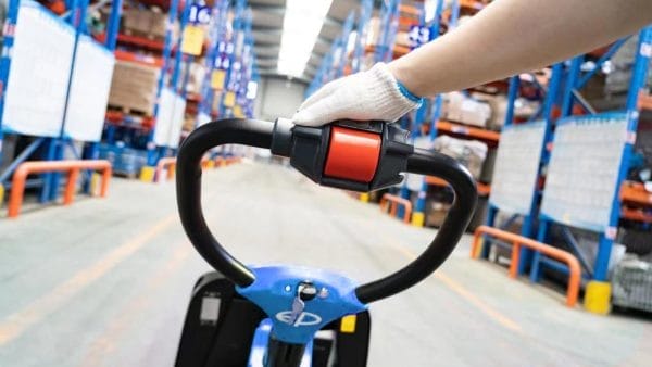 Transpalet electric F4,1500 kg, baterie Li-Ion - Handlekraft Transpalet electric F4,1500 kg, baterie Li-Ion